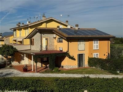 casa indipendente in vendita a Crespina Lorenzana in zona Crespina