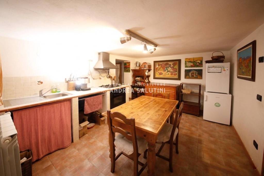 casa indipendente in vendita a Crespina Lorenzana