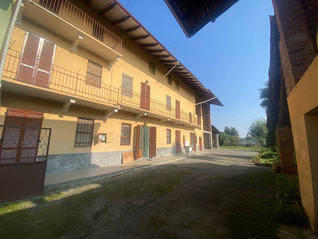 casa indipendente in vendita a Recetto