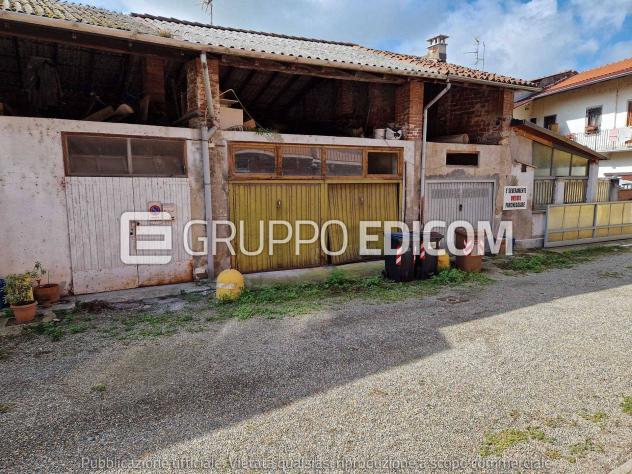 locale commerciale in vendita a Recetto