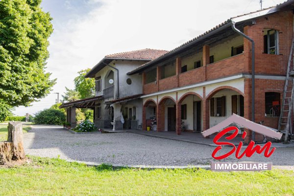 casa indipendente in vendita a Recetto