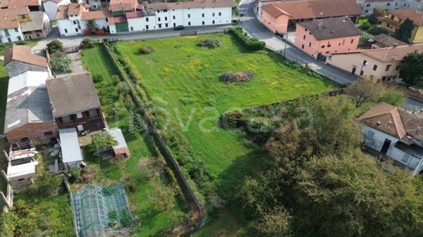 terreno edificabile in vendita a Recetto