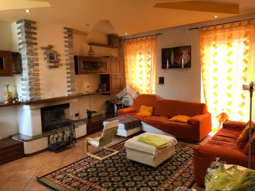 casa indipendente in vendita a Recetto