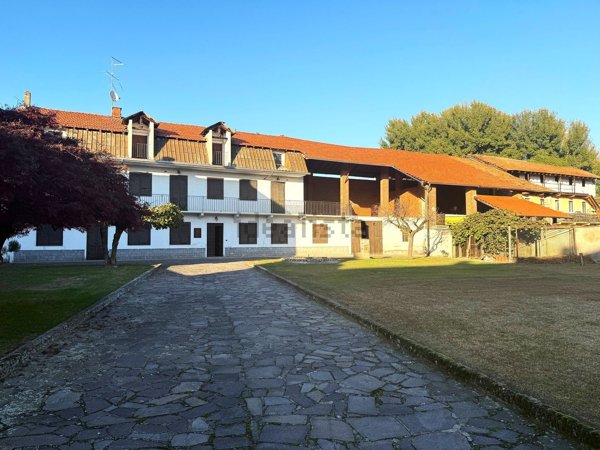 casa indipendente in vendita a Recetto