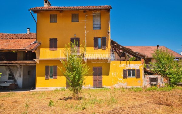 casa indipendente in vendita a Recetto