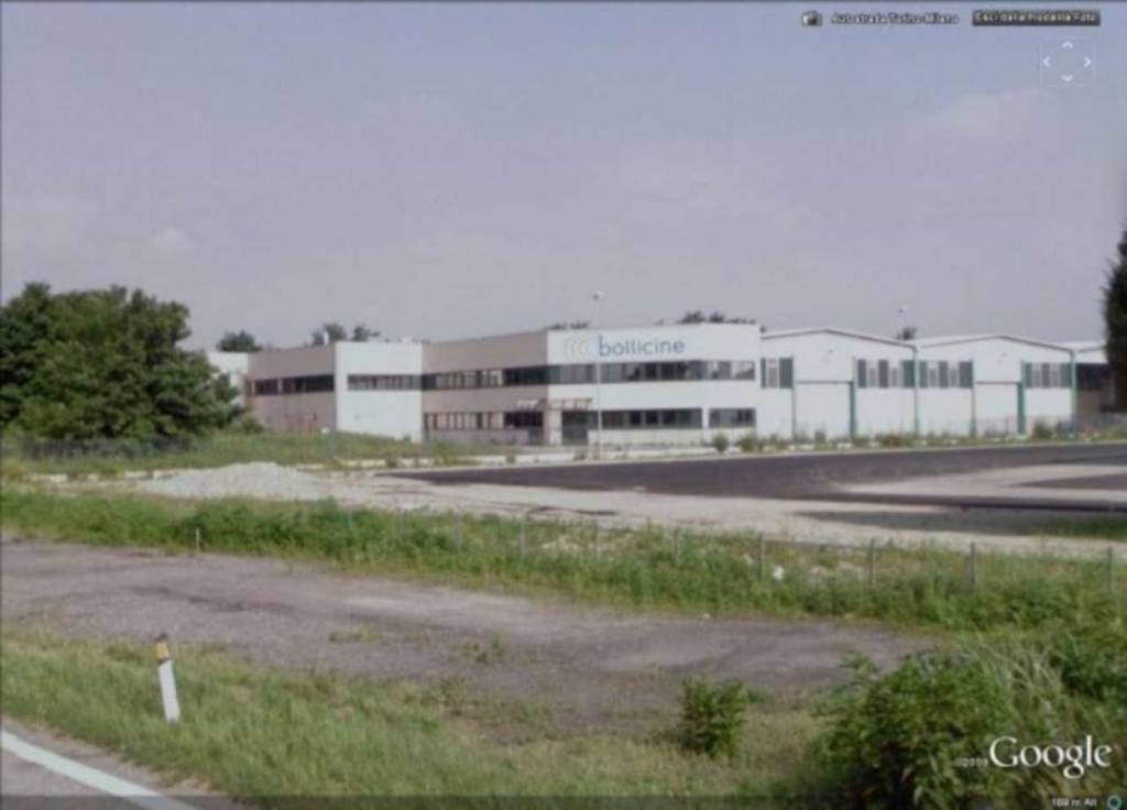 locale commerciale in vendita a Recetto