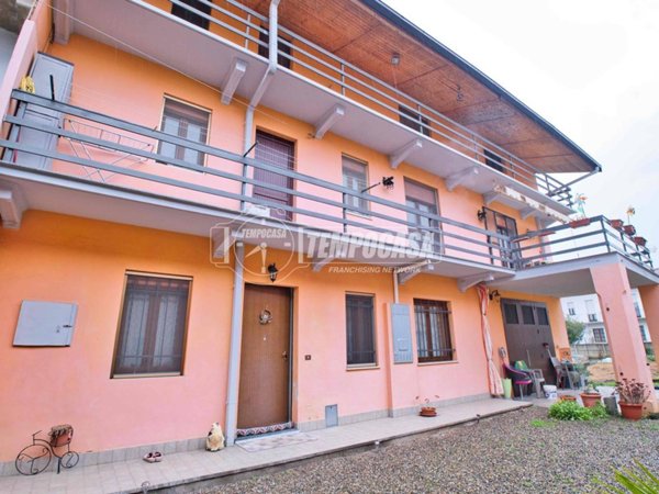 casa indipendente in vendita a Recetto