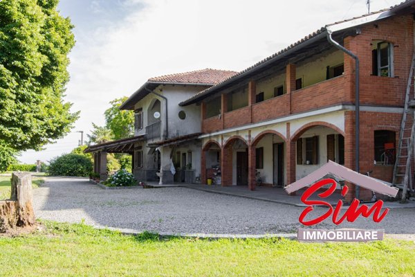casa indipendente in vendita a Recetto