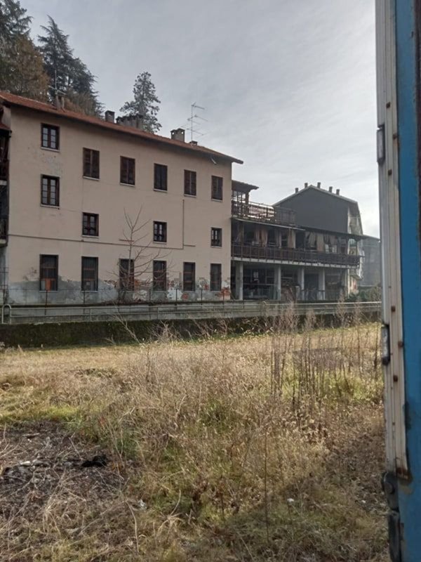 casa indipendente in vendita a Romagnano Sesia
