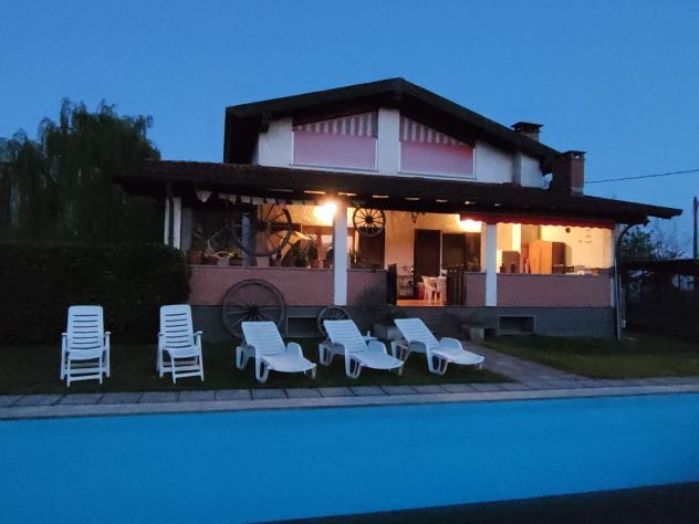 casa indipendente in vendita a Romagnano Sesia