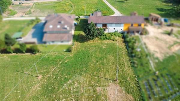 casa indipendente in vendita a Romagnano Sesia