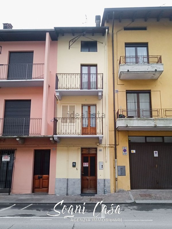 casa indipendente in vendita a Romagnano Sesia