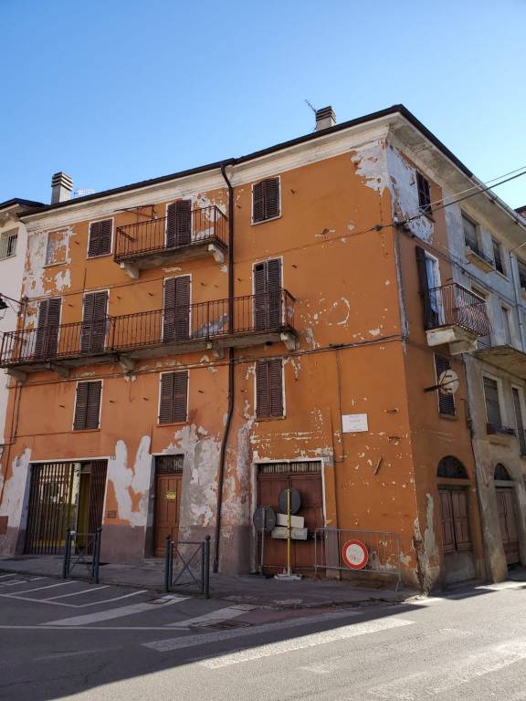locale commerciale in vendita a Romagnano Sesia