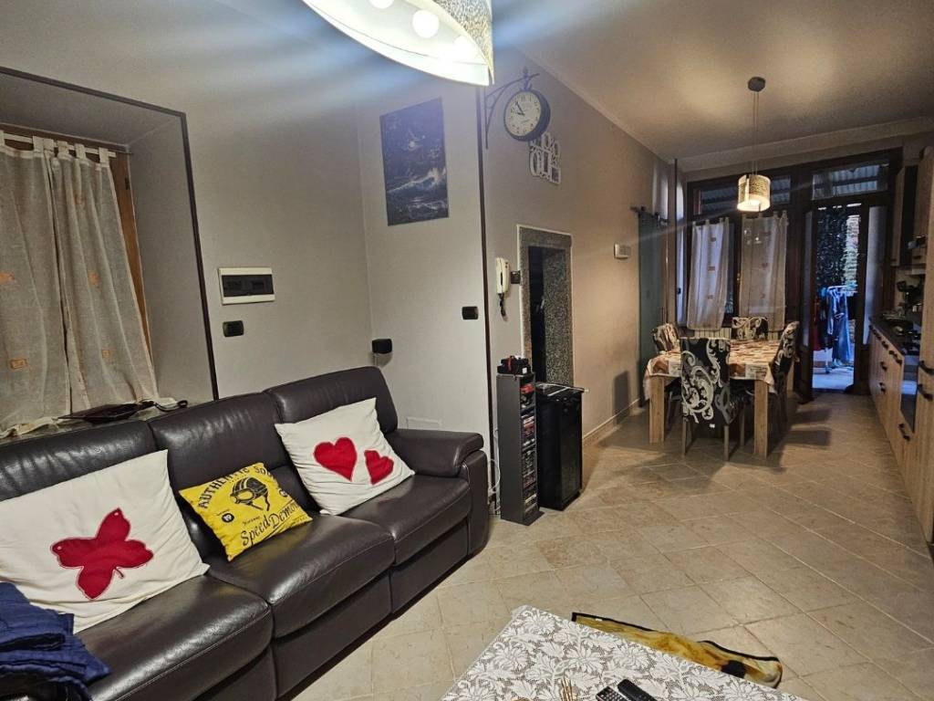casa indipendente in vendita a Romagnano Sesia