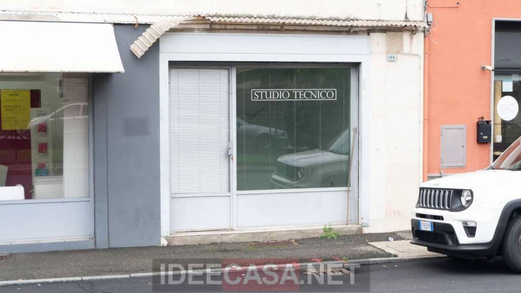 ufficio in vendita a Romagnano Sesia