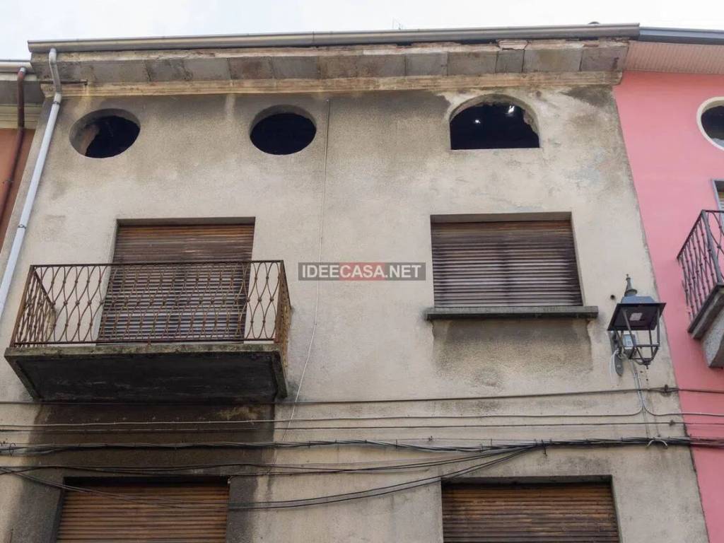 casa indipendente in vendita a Romagnano Sesia