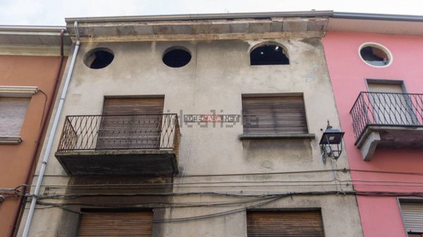 casa indipendente in vendita a Romagnano Sesia