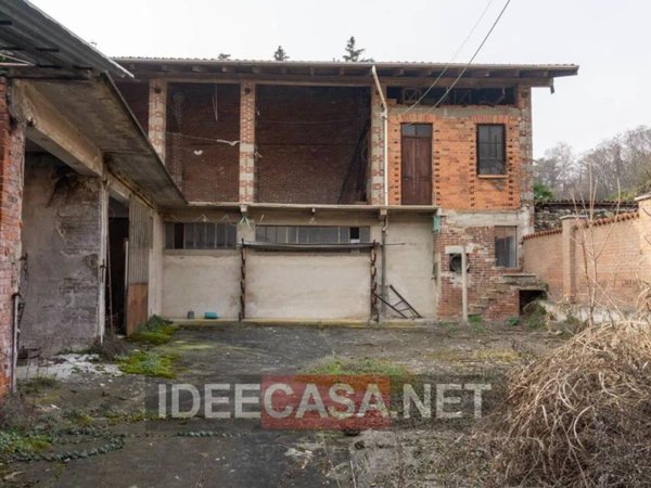 casa indipendente in vendita a Romagnano Sesia