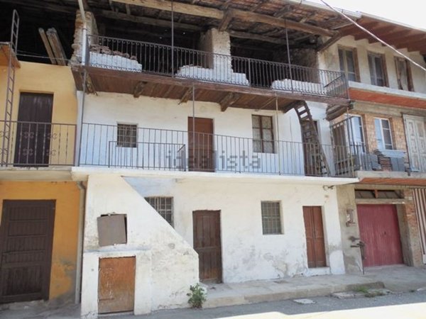 casale in vendita a Romagnano Sesia in zona Mauletta