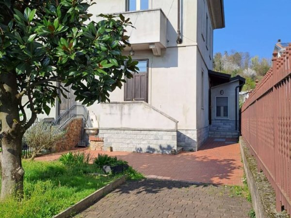 casa indipendente in vendita a Romagnano Sesia