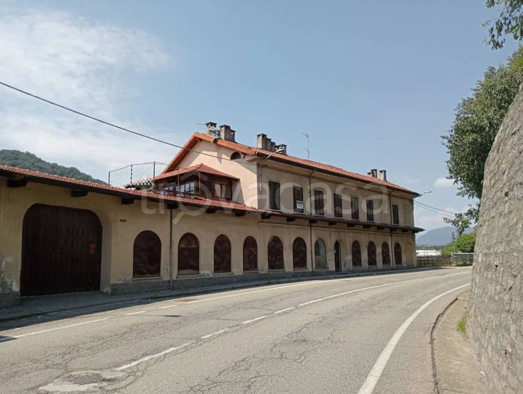 casa indipendente in vendita a Romagnano Sesia