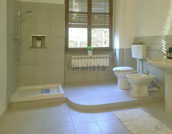 casa indipendente in vendita a Romagnano Sesia