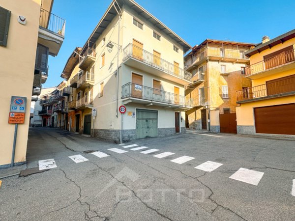 casa indipendente in vendita a Romagnano Sesia