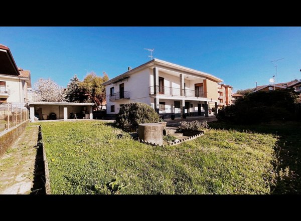 casa indipendente in vendita a Romagnano Sesia