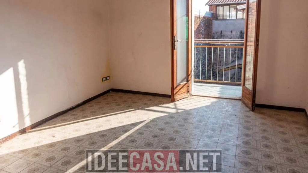 casa indipendente in vendita a Romagnano Sesia