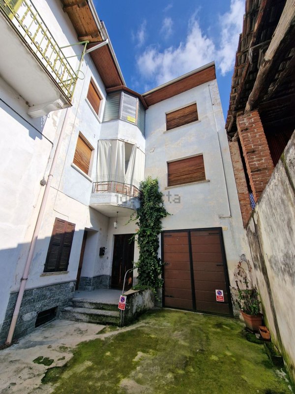 casa indipendente in vendita a Romagnano Sesia
