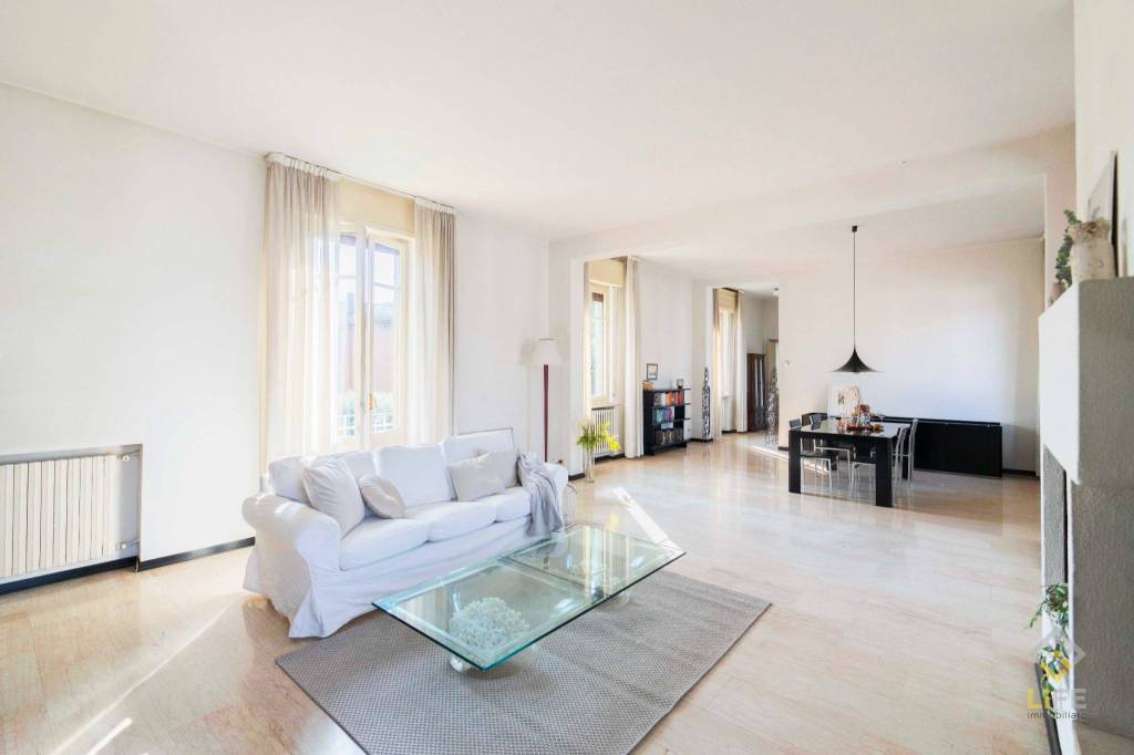 casa indipendente in vendita a Romentino