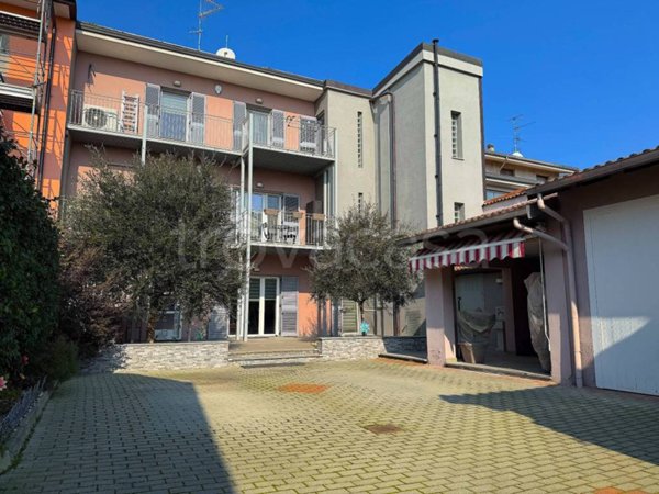 casa indipendente in vendita a Romentino