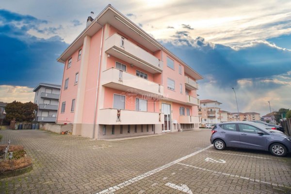 appartamento in vendita a Romentino