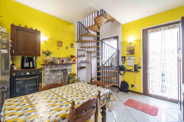 appartamento in vendita a Romentino