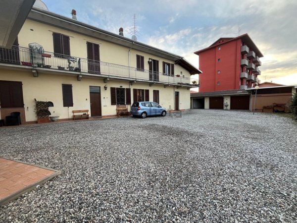 appartamento in vendita a Romentino