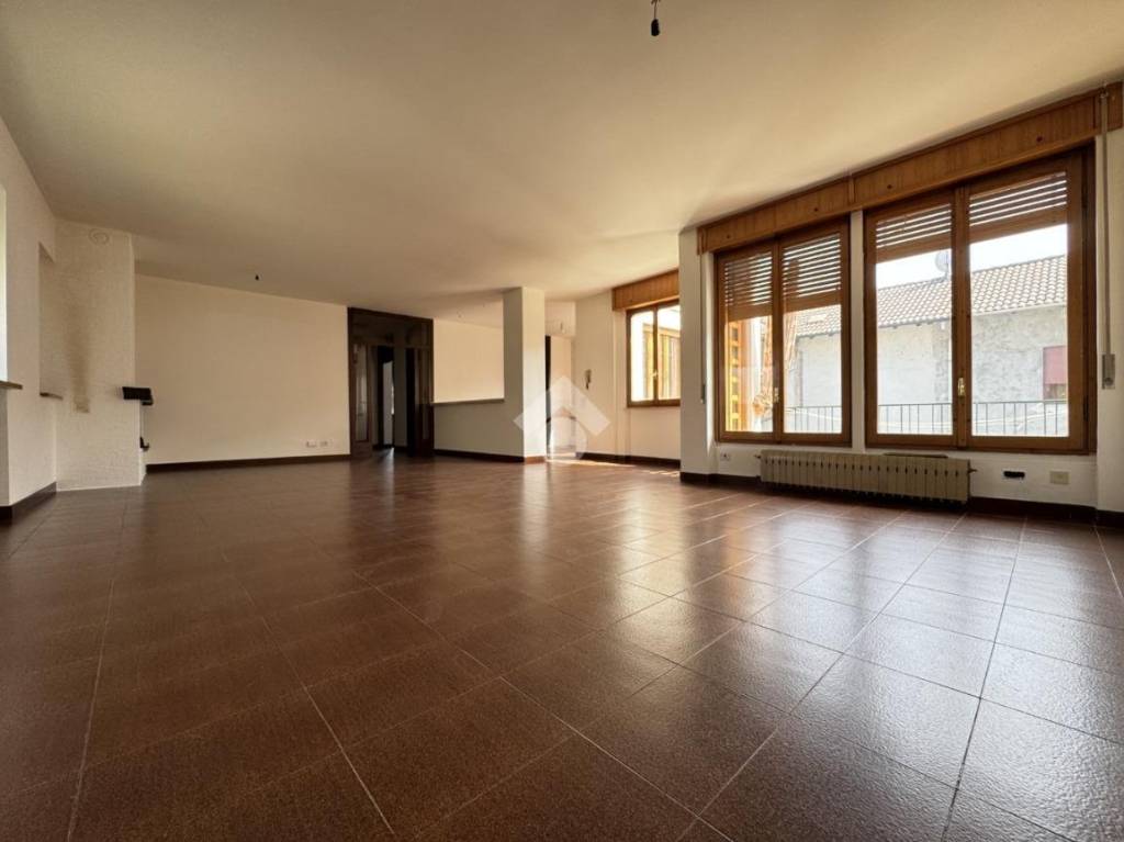 appartamento in vendita a Romentino
