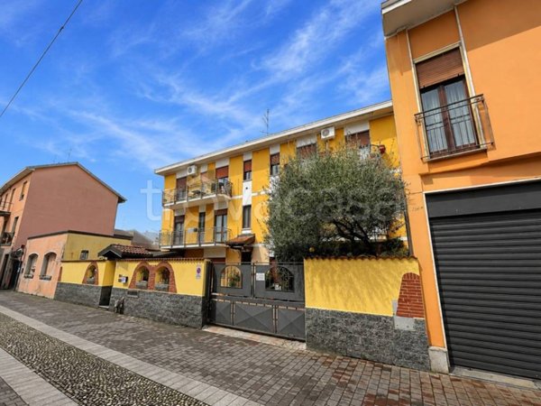 appartamento in vendita a Romentino