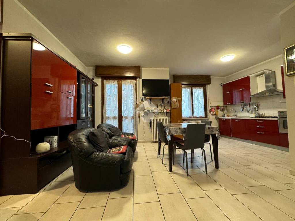 appartamento in vendita a Romentino