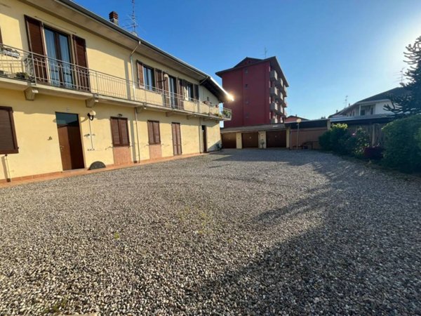 appartamento in vendita a Romentino