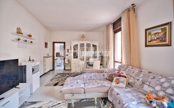 appartamento in vendita a Romentino