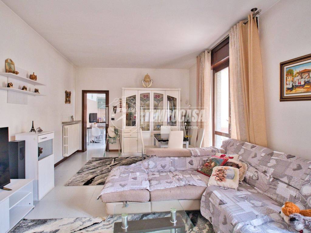 appartamento in vendita a Romentino