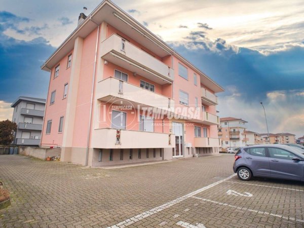 appartamento in vendita a Romentino