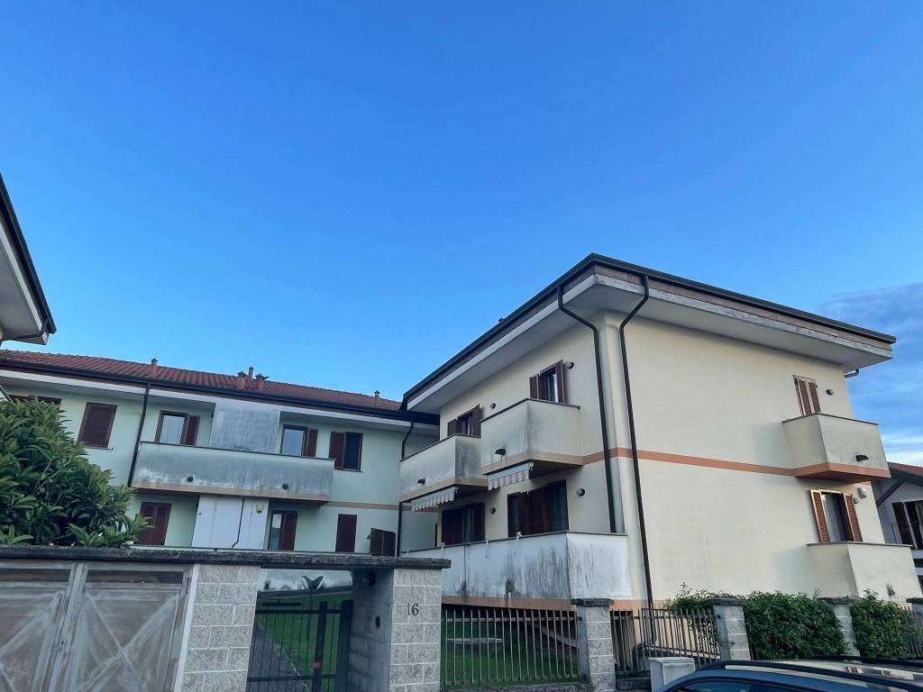 appartamento in vendita a Romentino