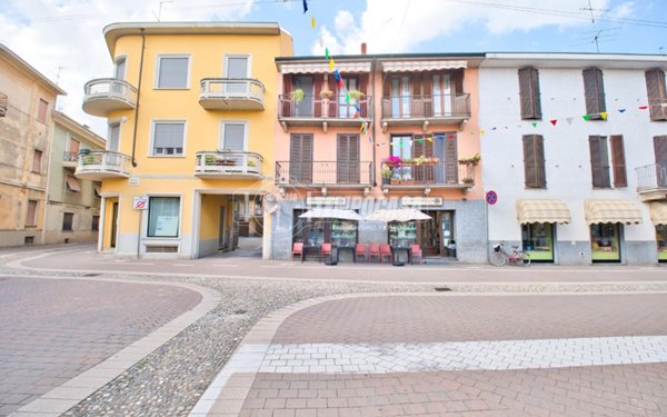 appartamento in vendita a Romentino