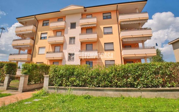 appartamento in vendita a Romentino