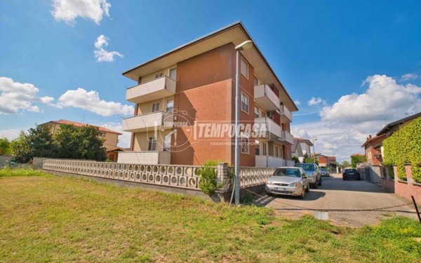 appartamento in vendita a Romentino