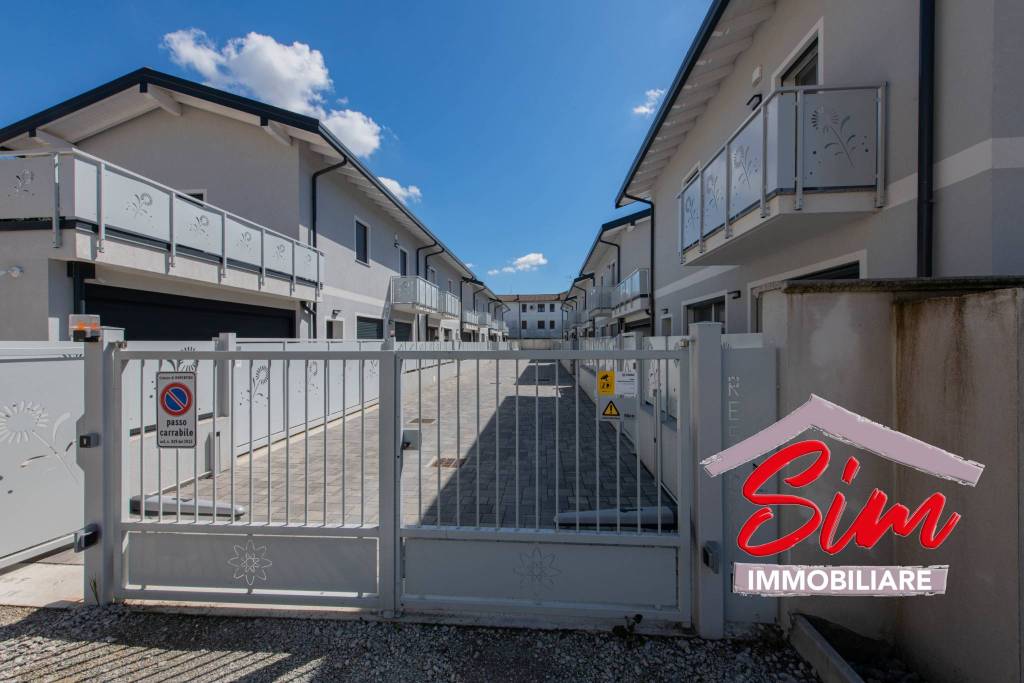 casa indipendente in vendita a Romentino