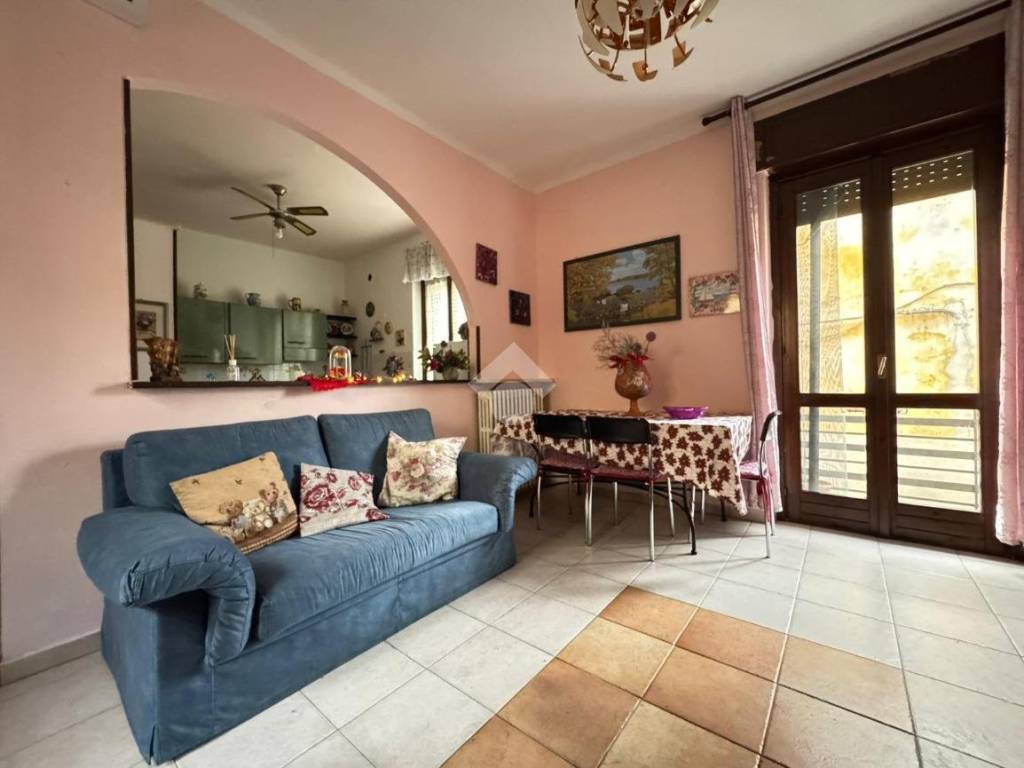 appartamento in vendita a Romentino