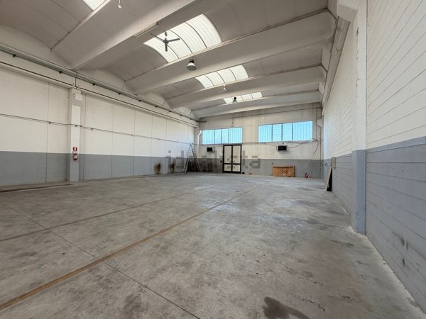 ufficio in vendita a Romentino