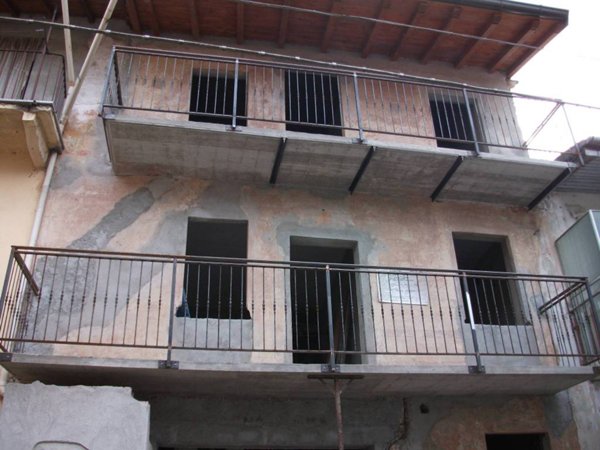 casa indipendente in vendita a Romentino